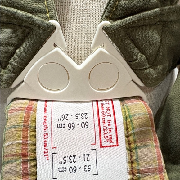 Baby Bjorn green adjustable infant front pack - Picture 8 of 13